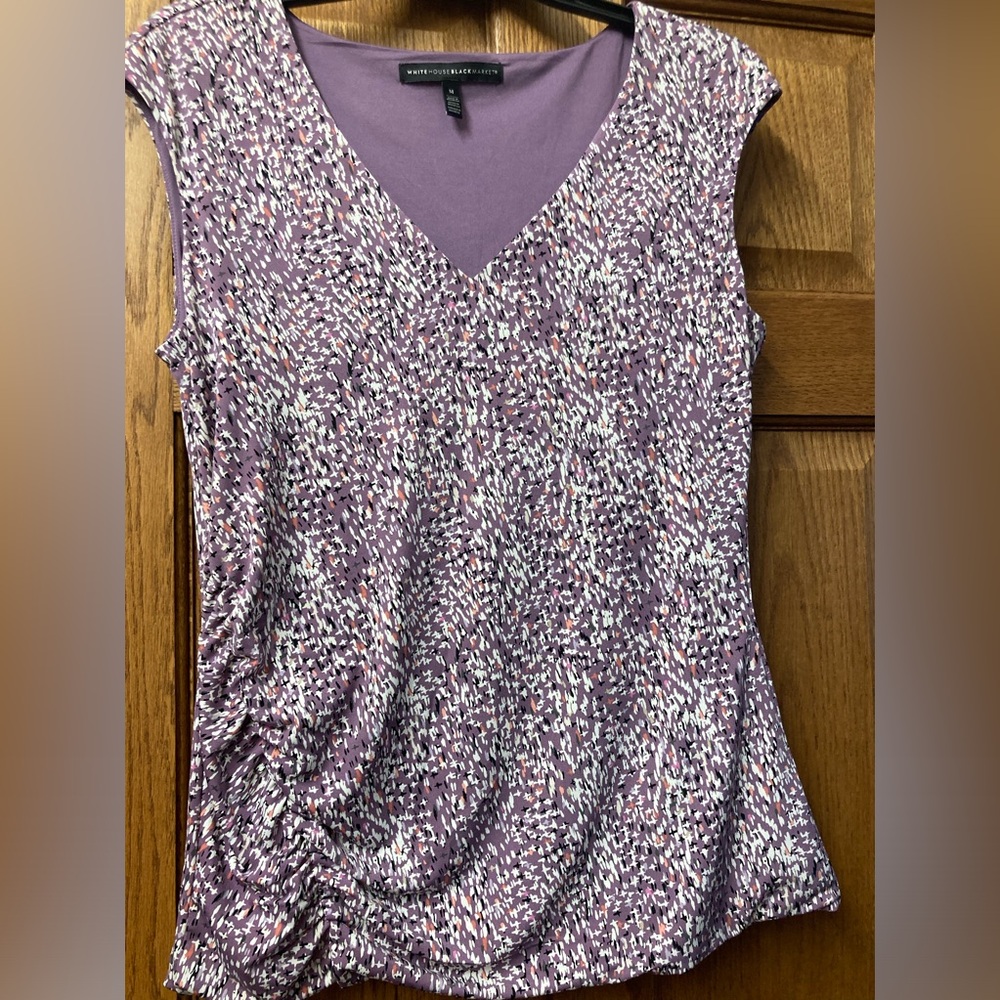 Lovely V neck lined blouse with side rouching NWOT